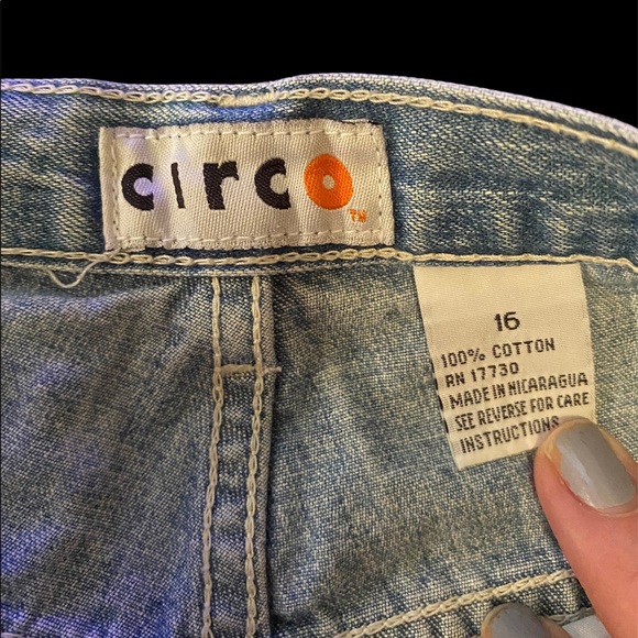 Circo Light Denim Shorts - Sz 16 - Great Condition - Discounted Shipping! - Picture 4 of 5